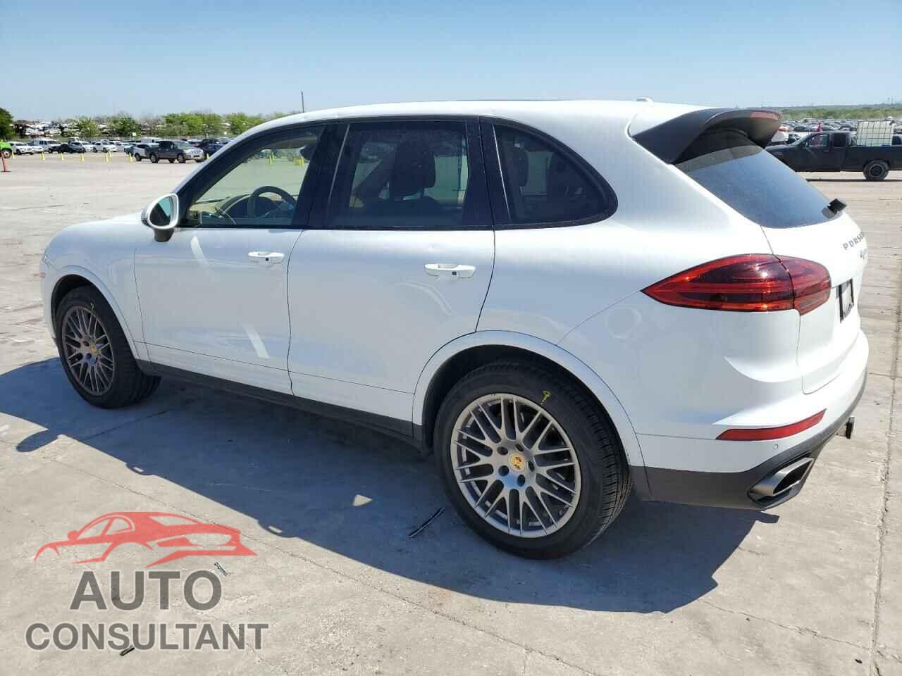 PORSCHE CAYENNE 2017 - WP1AA2A22HKA82633