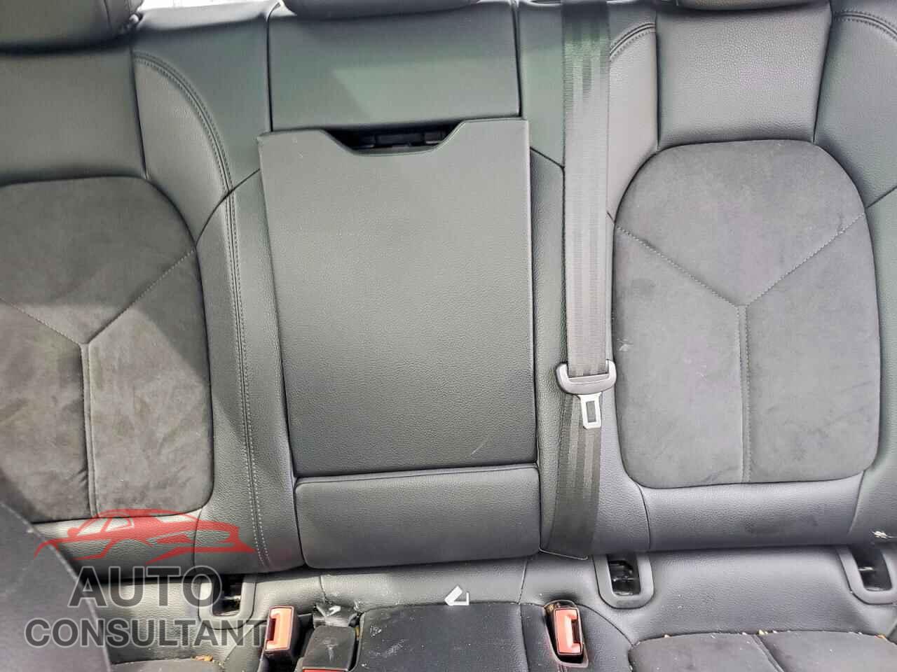 PORSCHE MACAN 2017 - WP1AA2A5XHLB81401