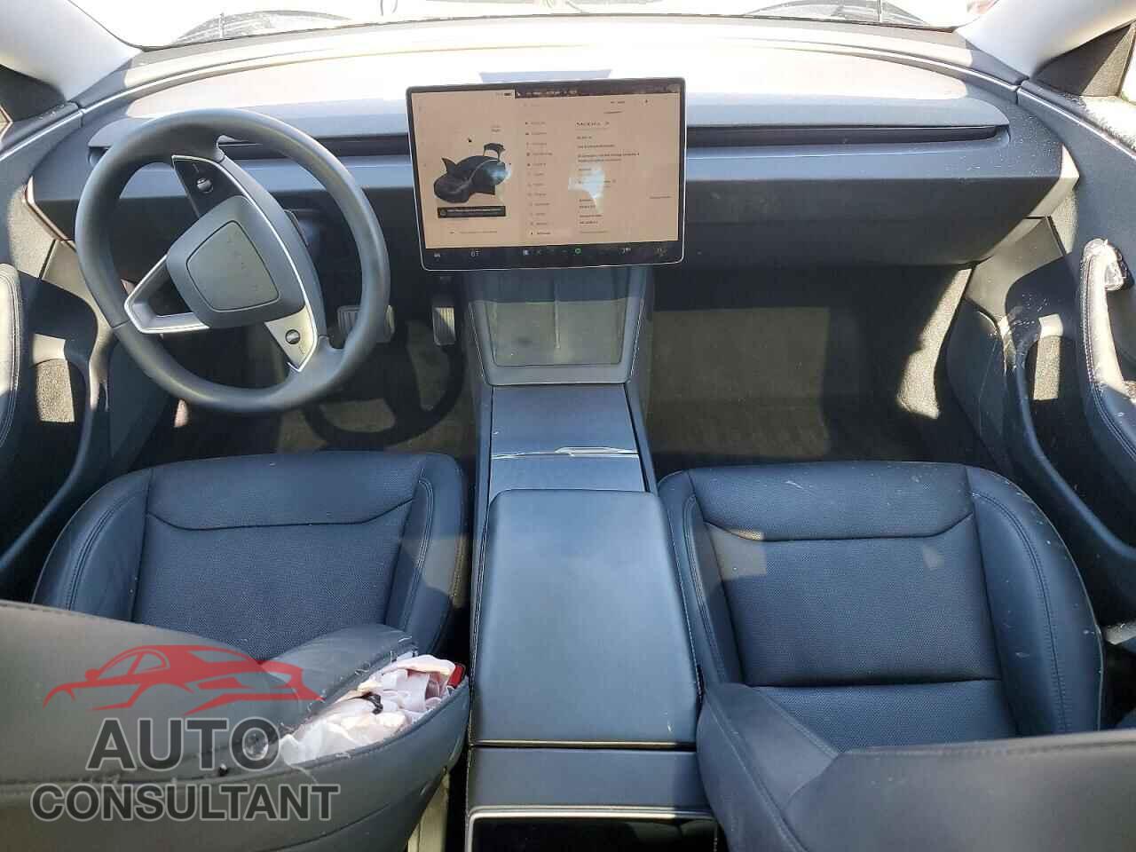 TESLA MODEL 3 2024 - 5YJ3E1EA3RF859491