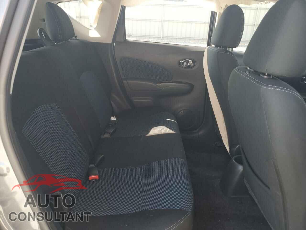 NISSAN VERSA 2018 - 3N1CE2CP9JL356747