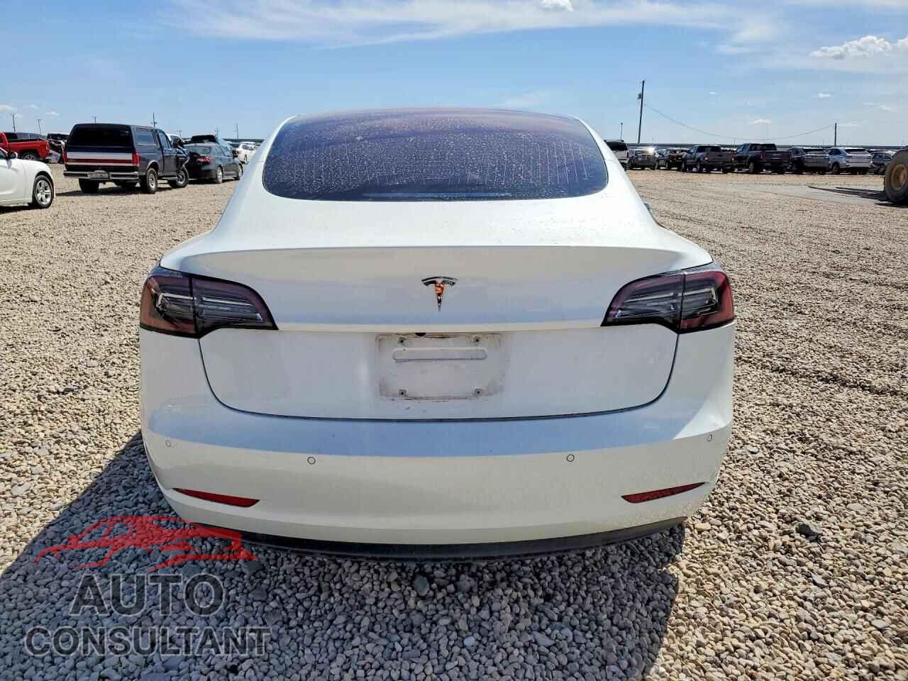 TESLA MODEL 3 2018 - 5YJ3E1EA4JF009180