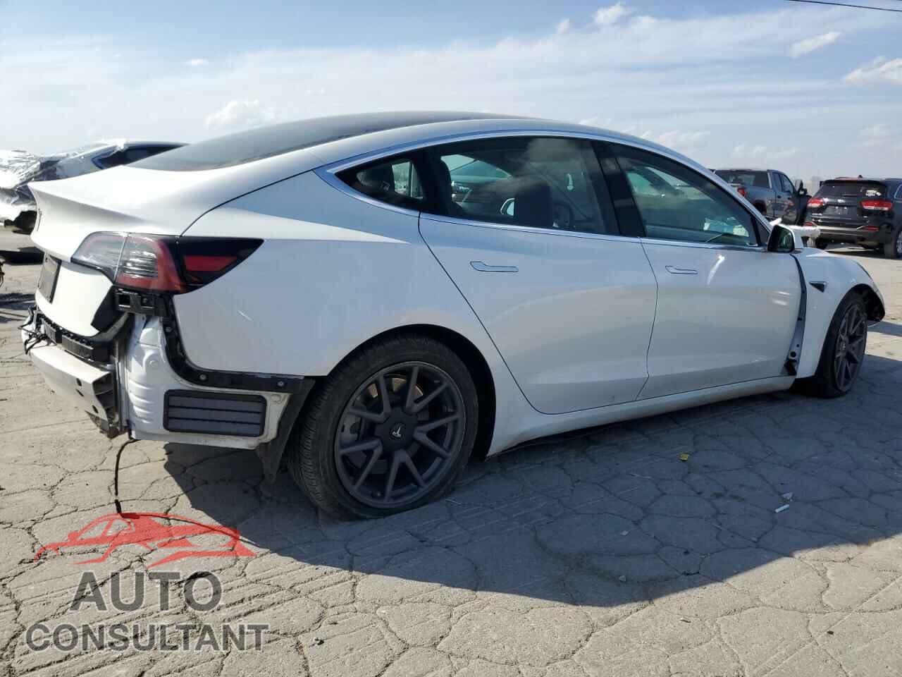 TESLA MODEL 3 2019 - 5YJ3E1EA3KF483784