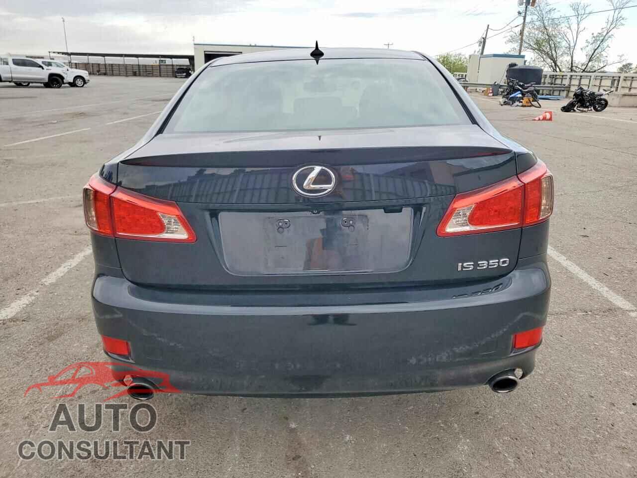 LEXUS IS 2011 - JTHBE5C29B5025665