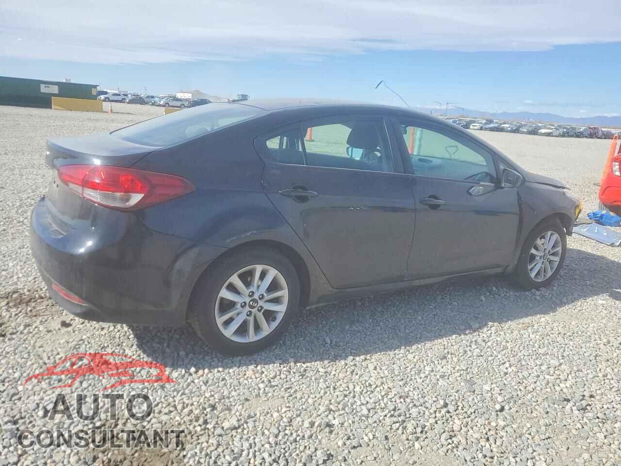 KIA FORTE 2017 - 3KPFL4A71HE007692