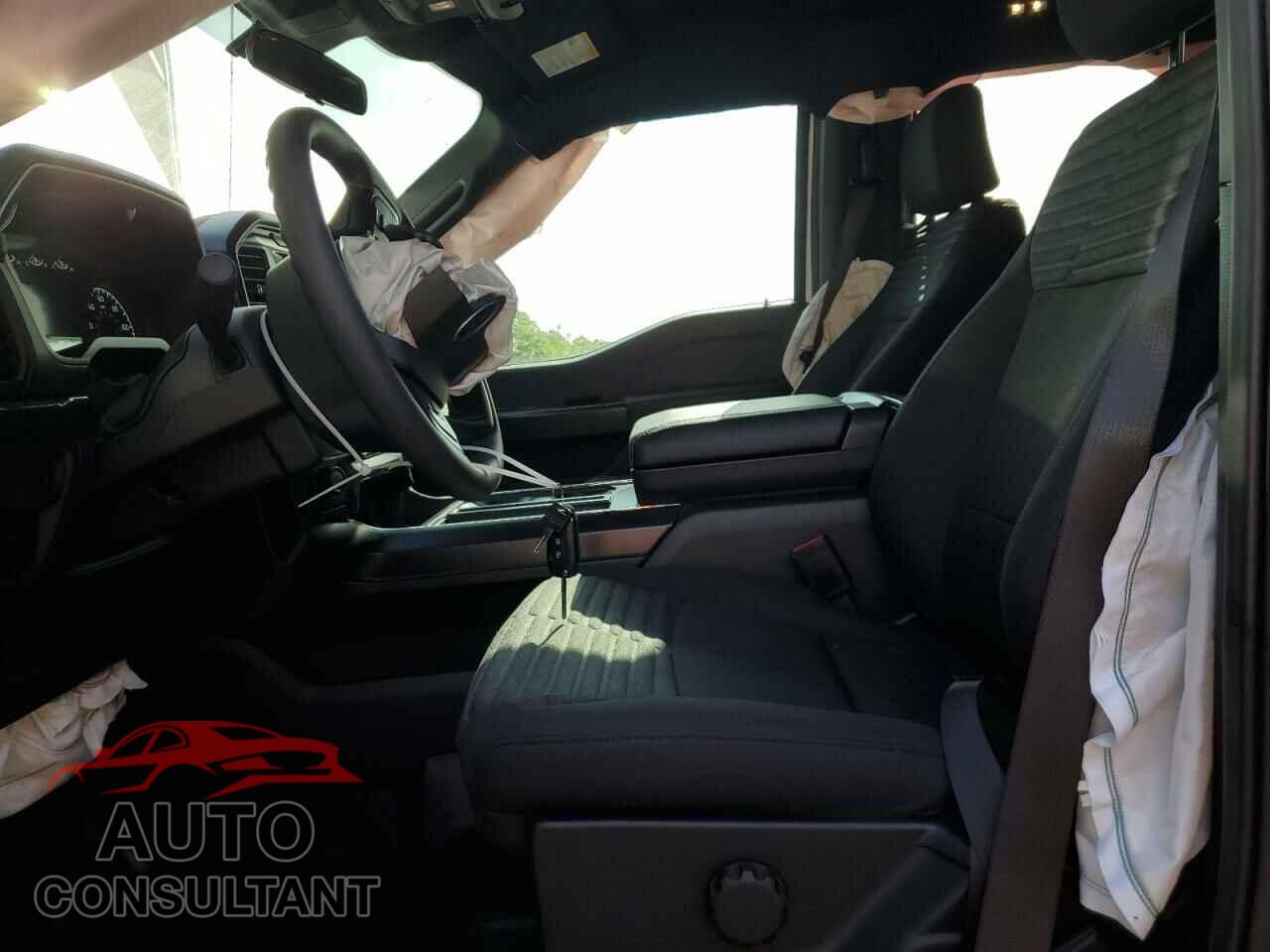 FORD F-150 2023 - 1FTFW1E50PKG08733