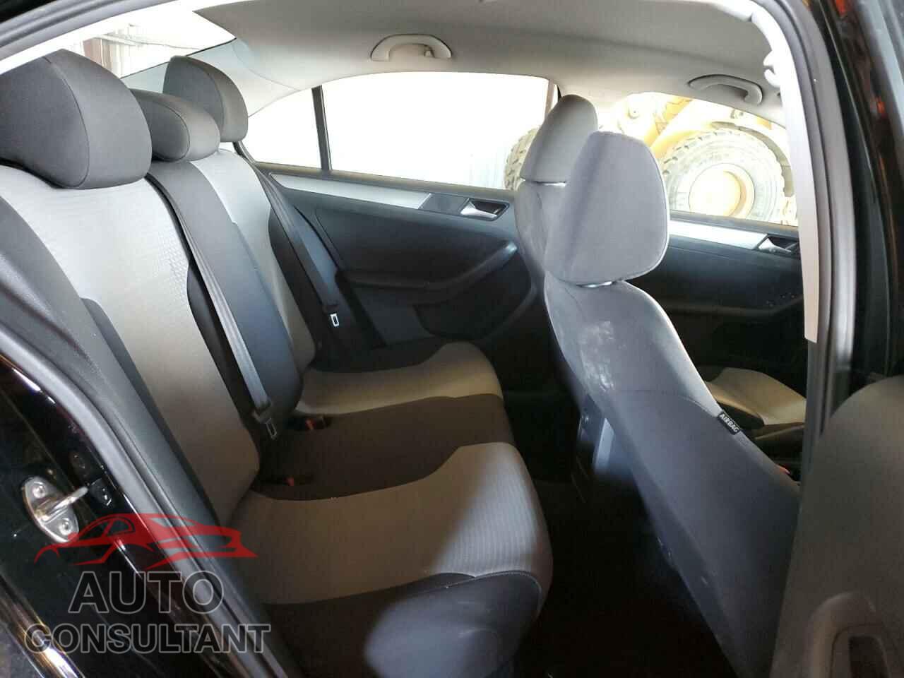 VOLKSWAGEN JETTA 2017 - 3VW2B7AJ6HM311442