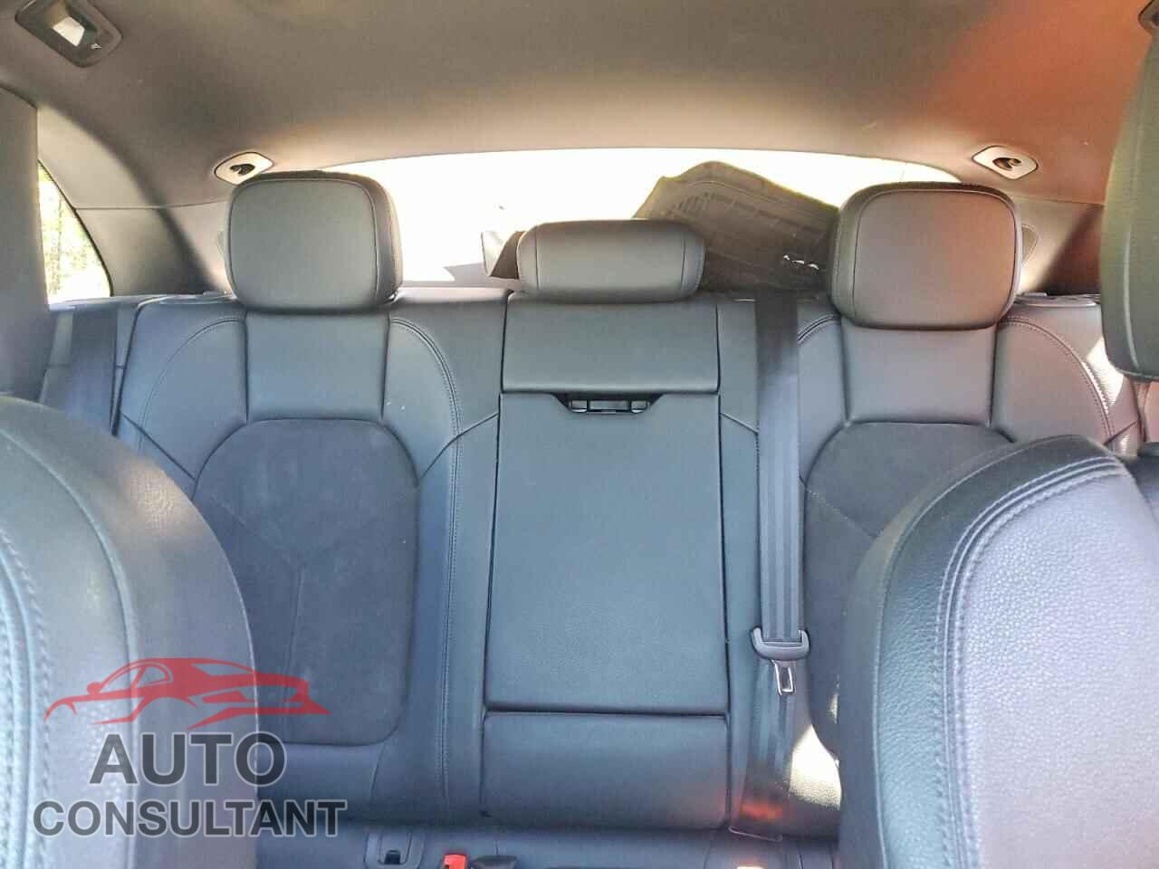 PORSCHE MACAN 2016 - WP1AB2A58GLB47470