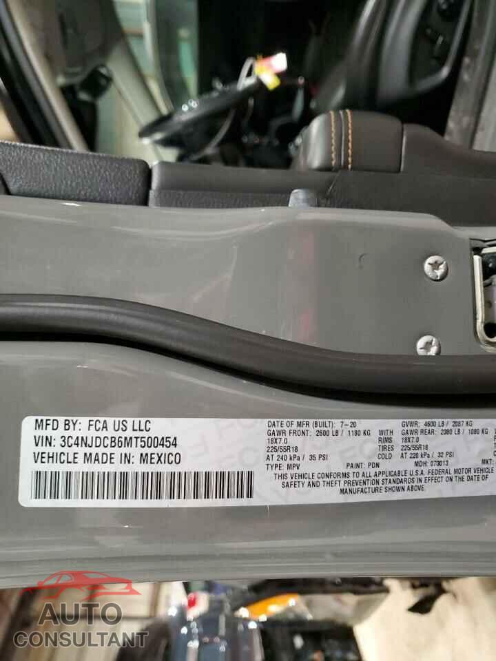 JEEP COMPASS 2021 - 3C4NJDCB6MT500454