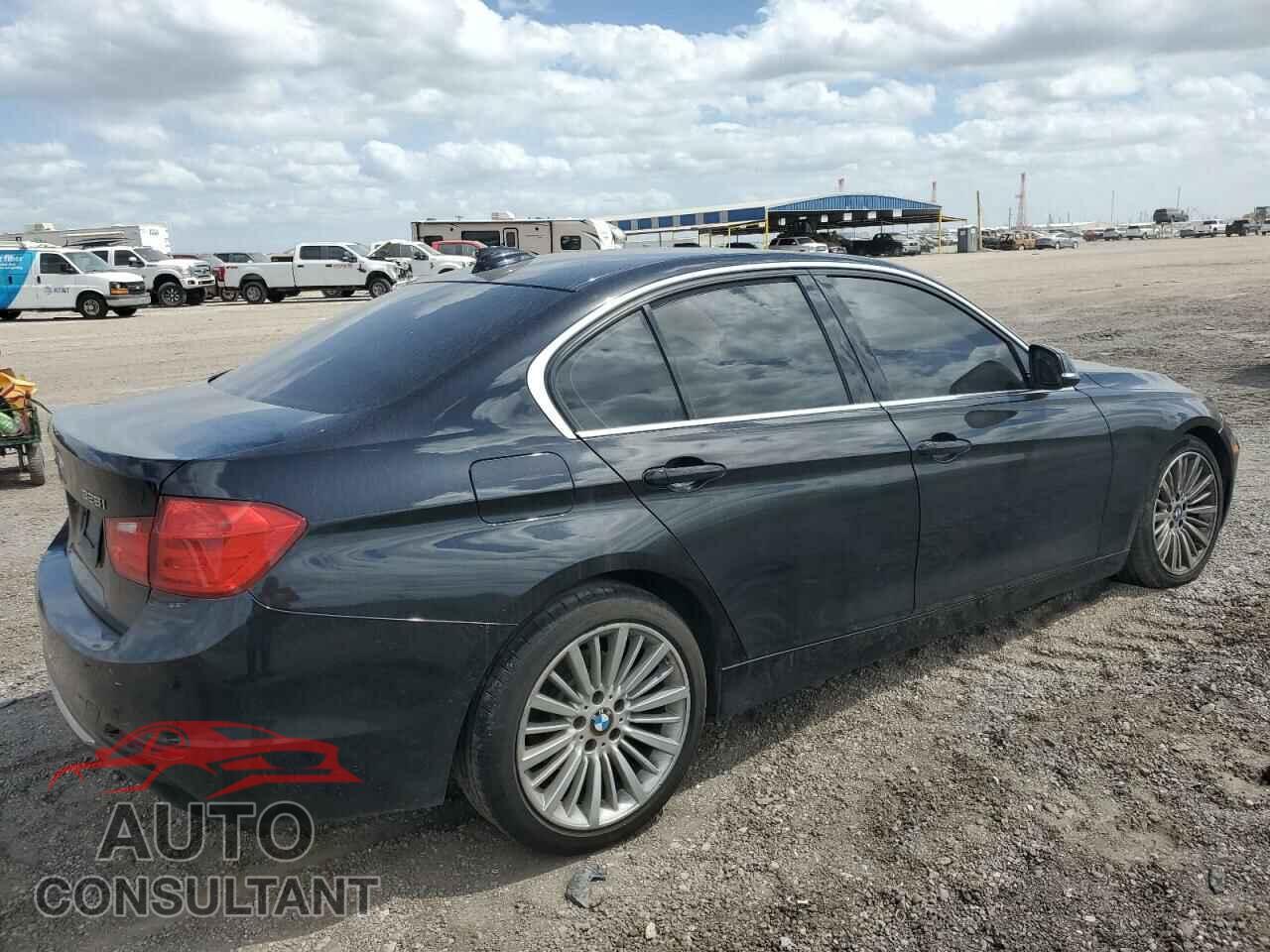BMW 3 SERIES 2013 - WBA3B3C51DF537704