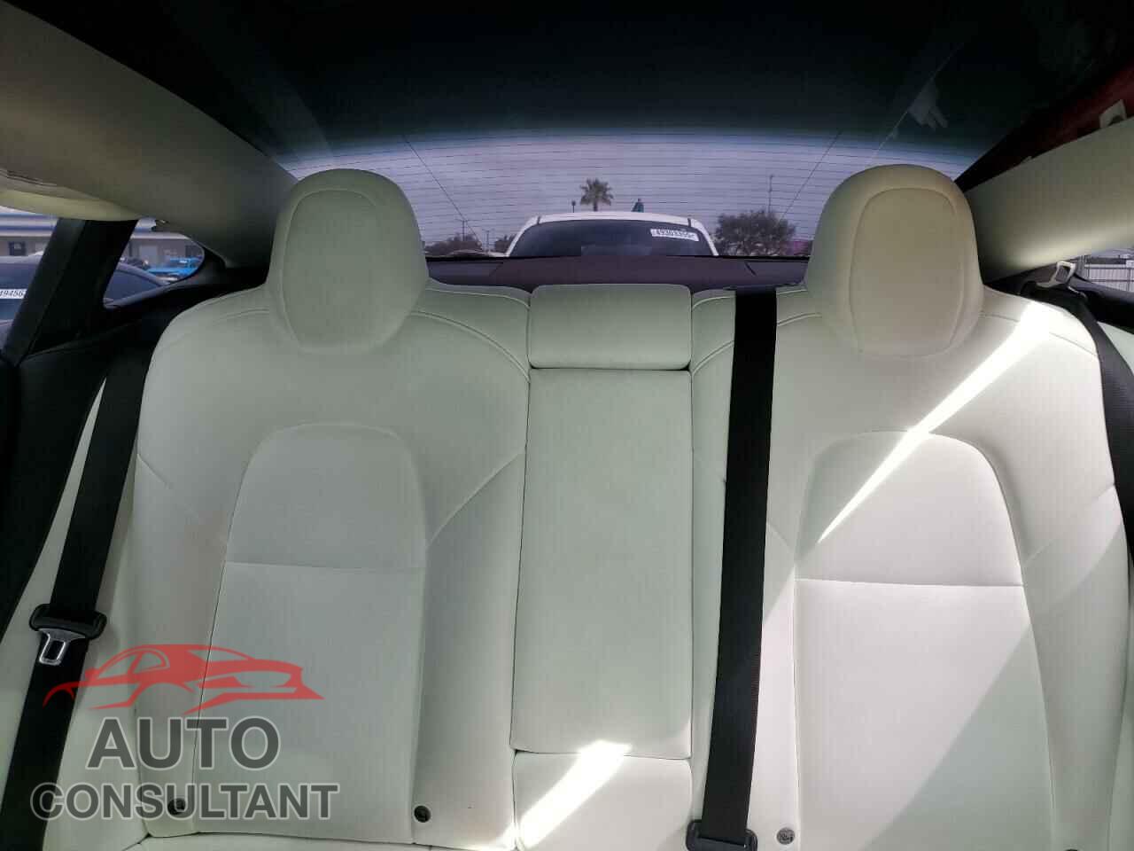 TESLA MODEL 3 2022 - 5YJ3E1EC2NF268046