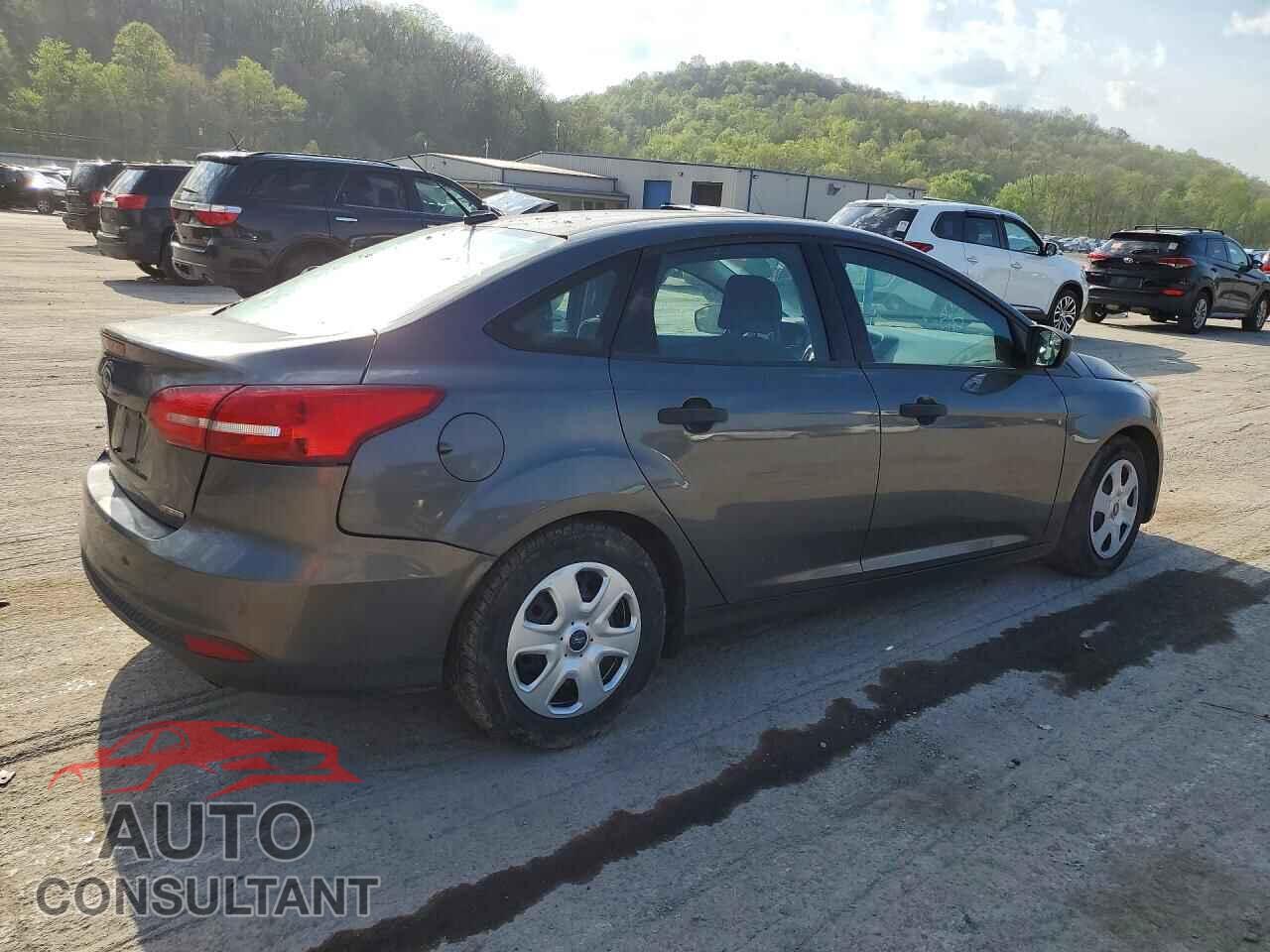 FORD FOCUS 2015 - 1FADP3E22FL379119