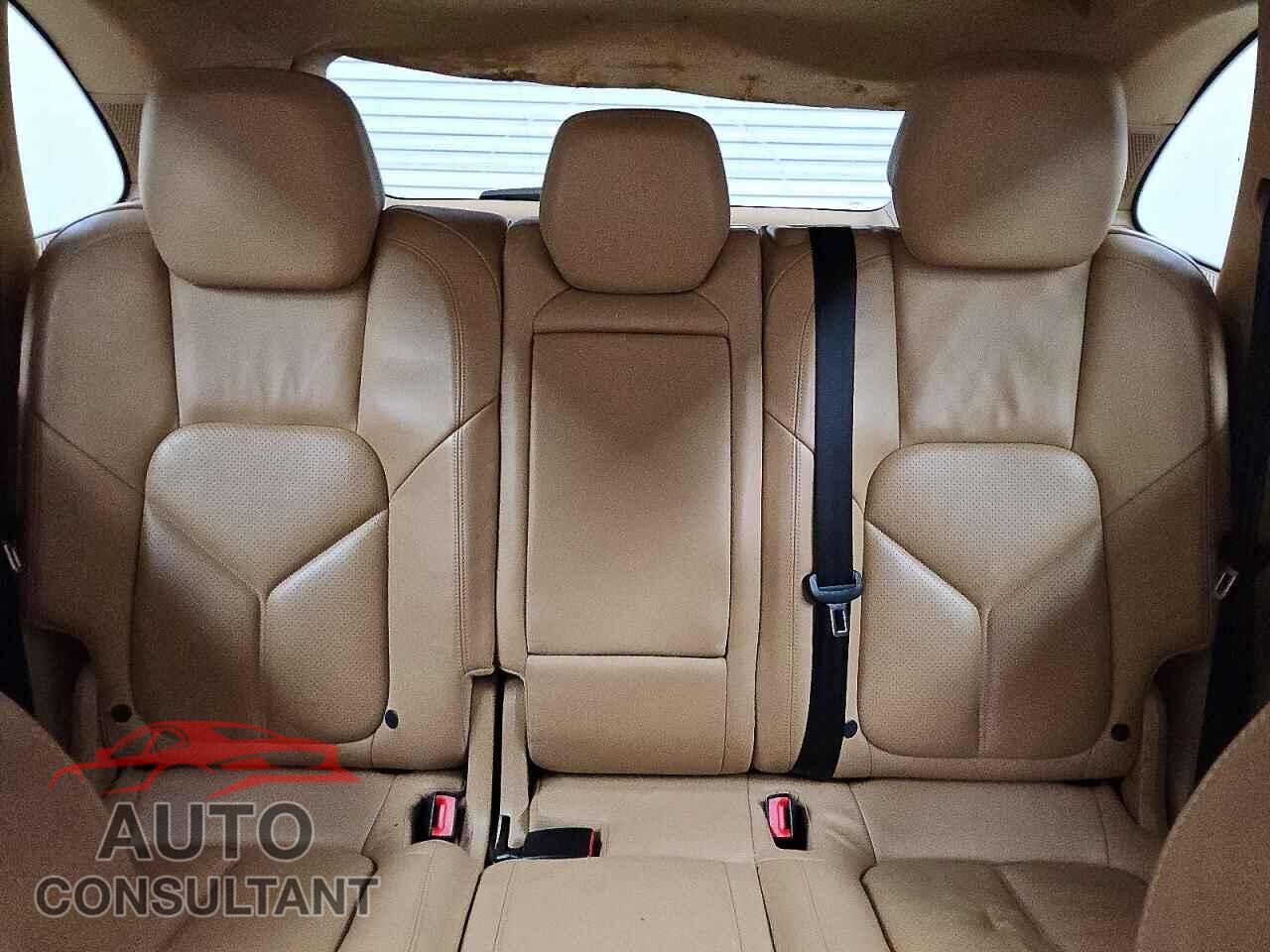 PORSCHE CAYENNE 2013 - WP1AA2A23DLA19707