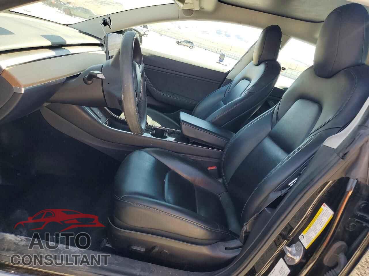 TESLA MODEL 3 2019 - 5YJ3E1EB3KF385220