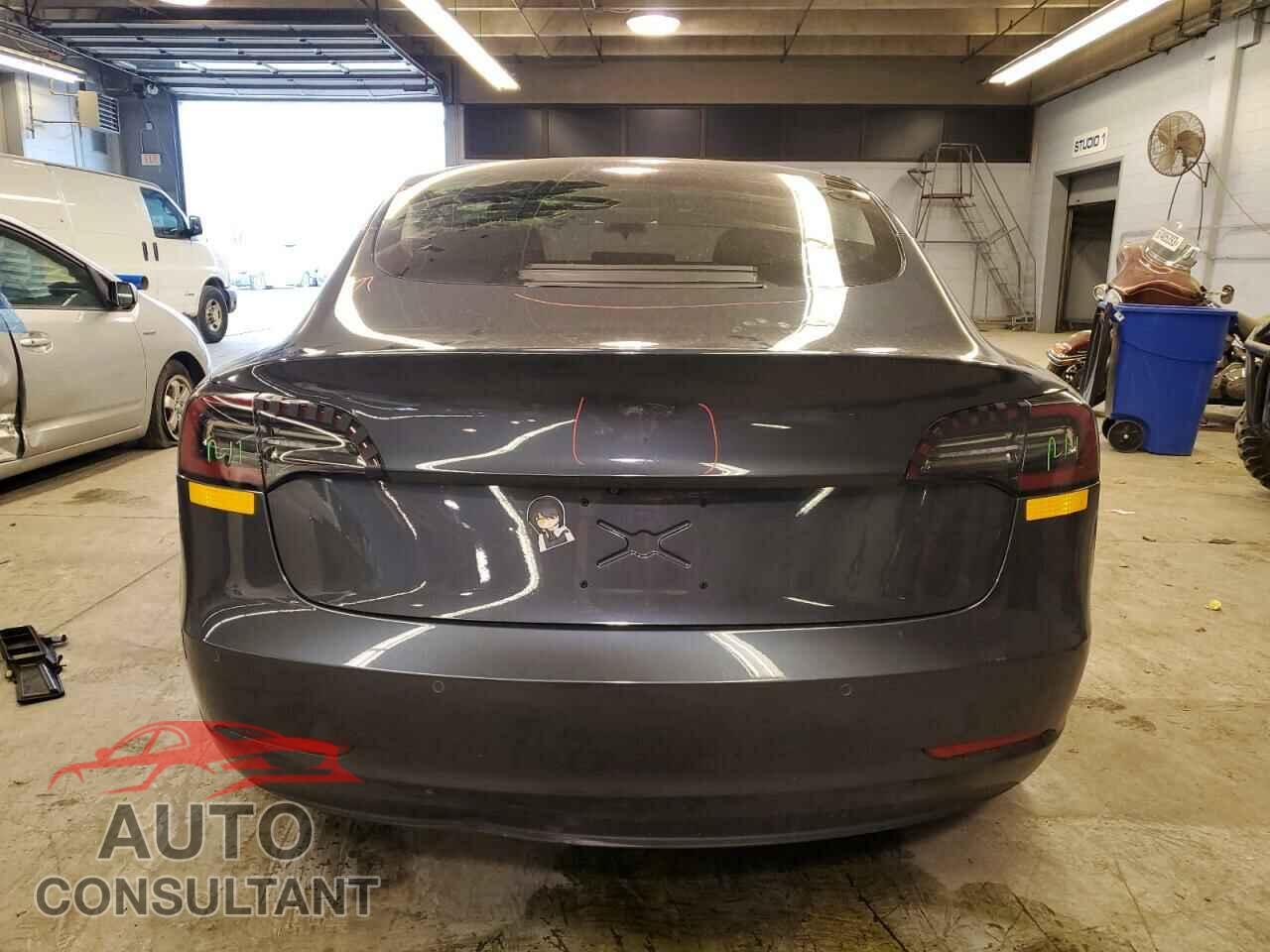 TESLA MODEL 3 2017 - 5YJ3E1EA2HF001301