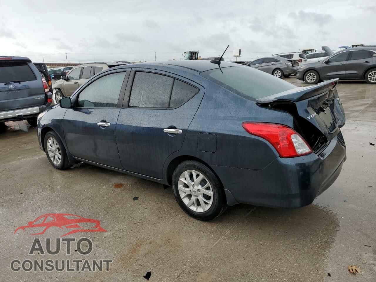 NISSAN VERSA 2017 - 3N1CN7AP4HL857166