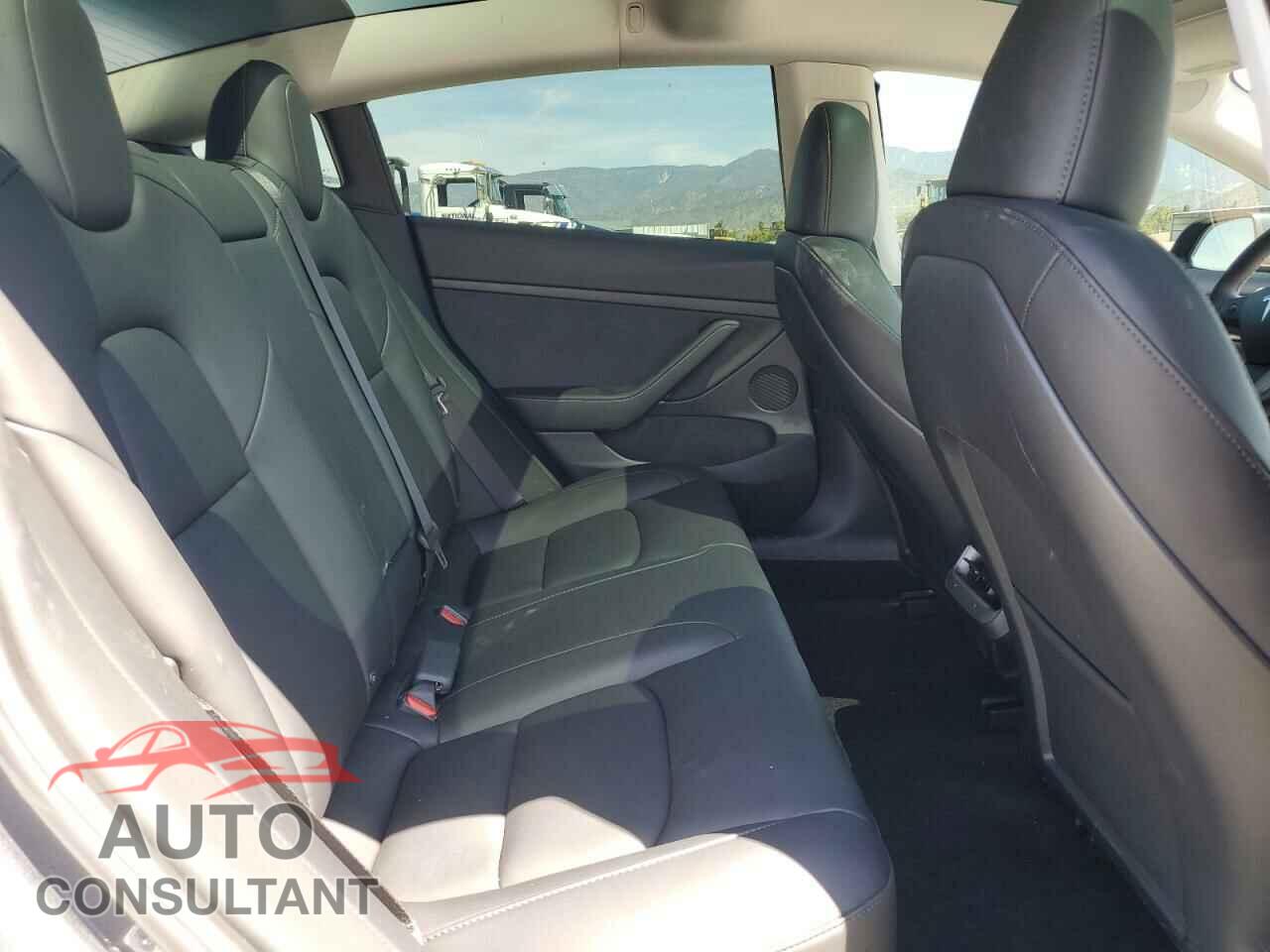 TESLA MODEL 3 2023 - 5YJ3E1EA4PF708012