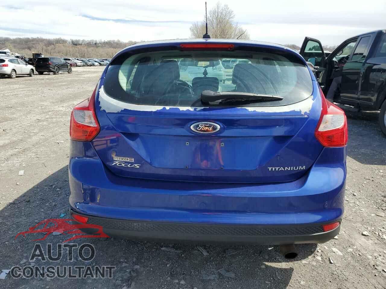FORD FOCUS 2012 - 1FAHP3N23CL262467