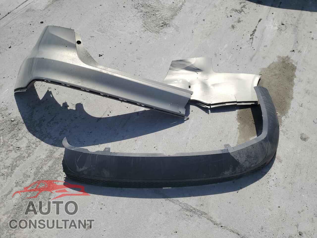 FORD FOCUS 2016 - 1FADP3F28GL318843