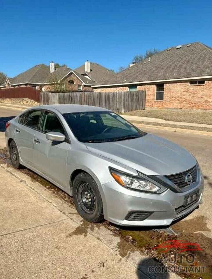 NISSAN ALTIMA 2016 - 1N4AL3AP1GN356095