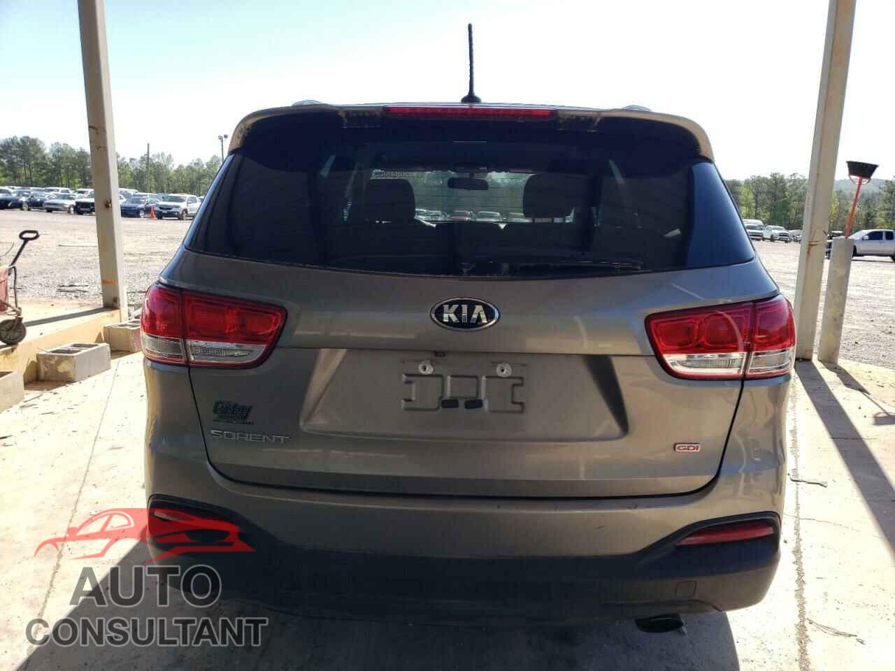 KIA SORENTO 2017 - 5XYPG4A37HG283349