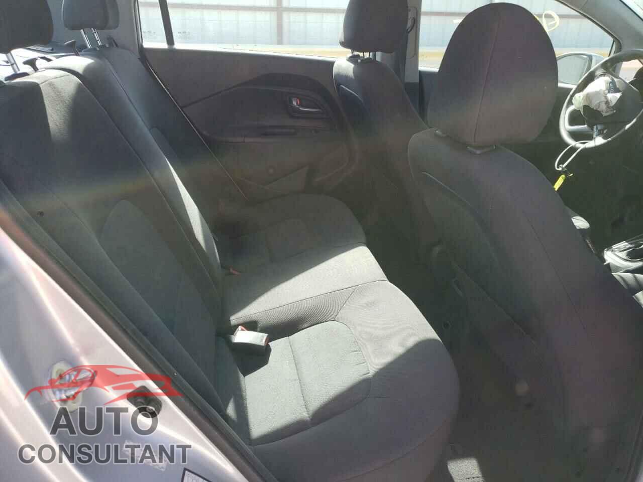 KIA RIO 2017 - KNADM4A3XH6028075
