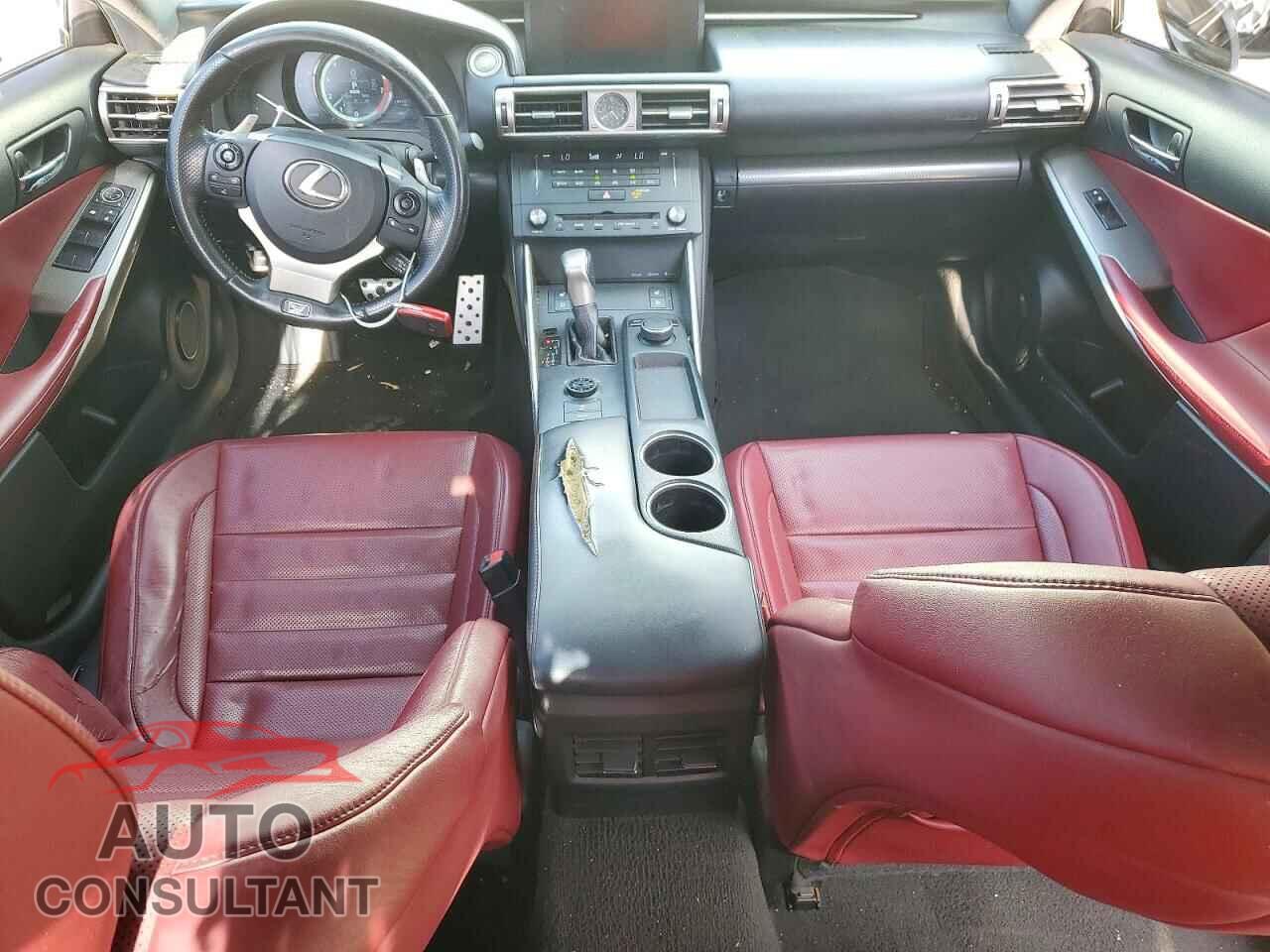 LEXUS IS 2015 - JTHBF1D29F5052553