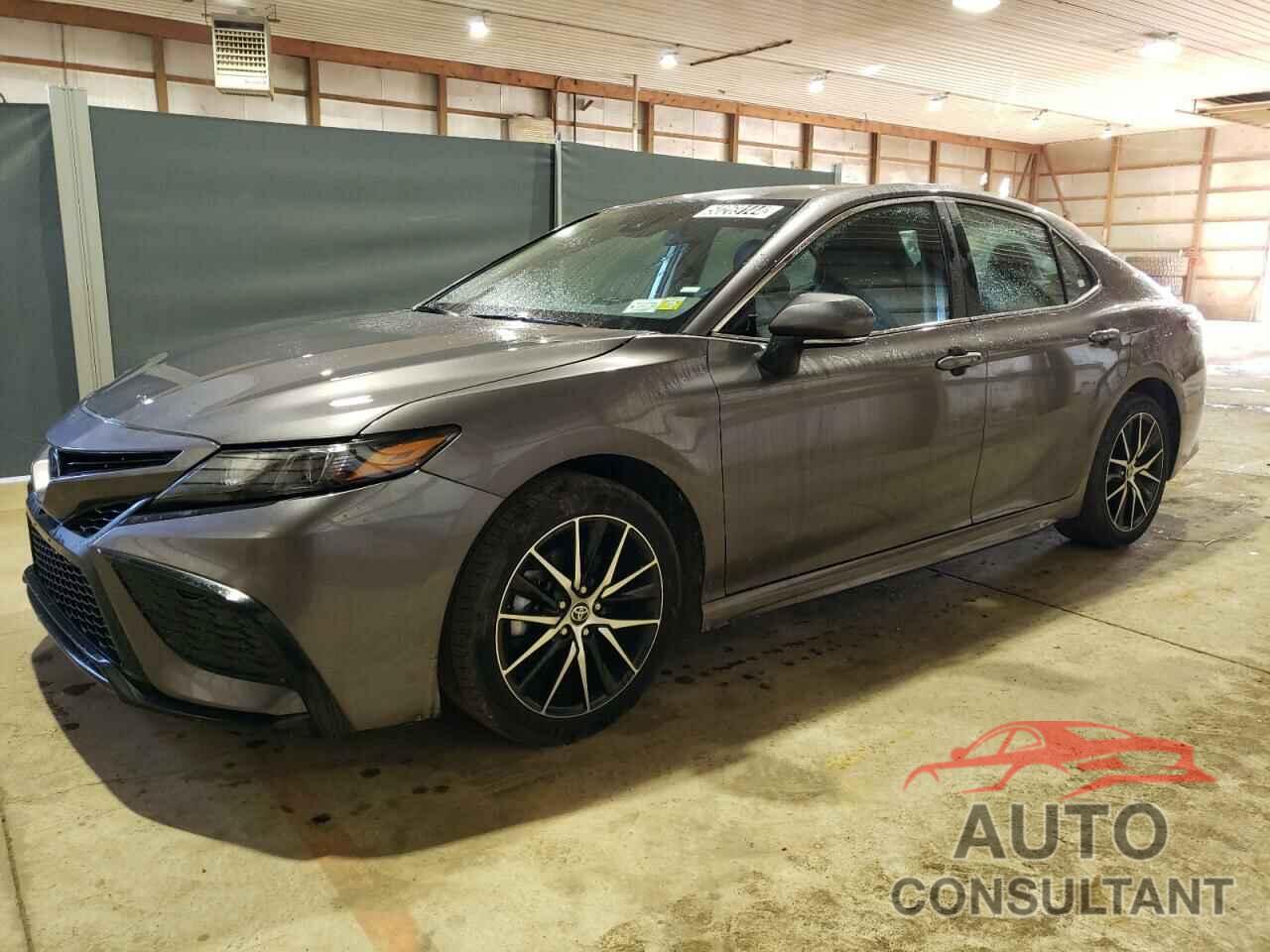 TOYOTA CAMRY 2022 - 4T1G11AK3NU715755