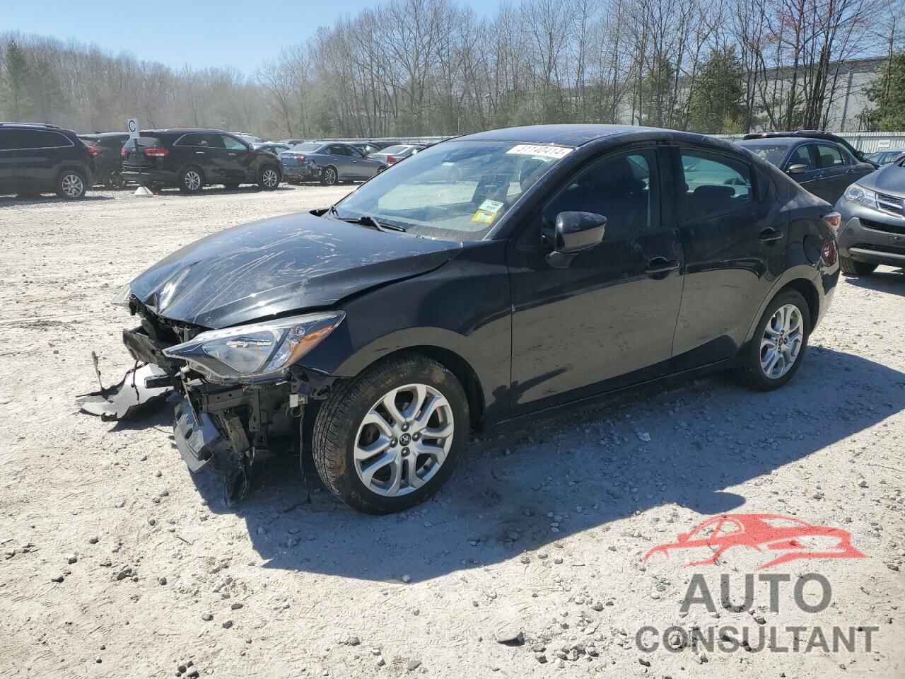 TOYOTA YARIS 2018 - 3MYDLBYV5JY329192