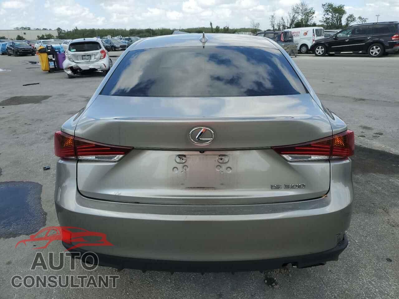 LEXUS IS 2018 - JTHBA1D20J5069345