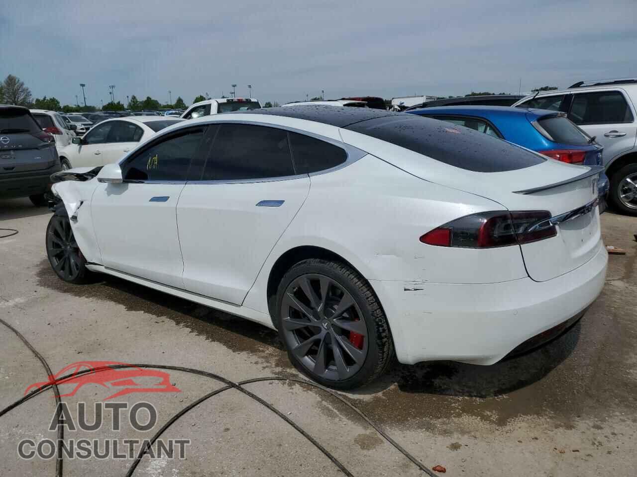 TESLA MODEL S 2020 - 5YJSA1E44LF389092