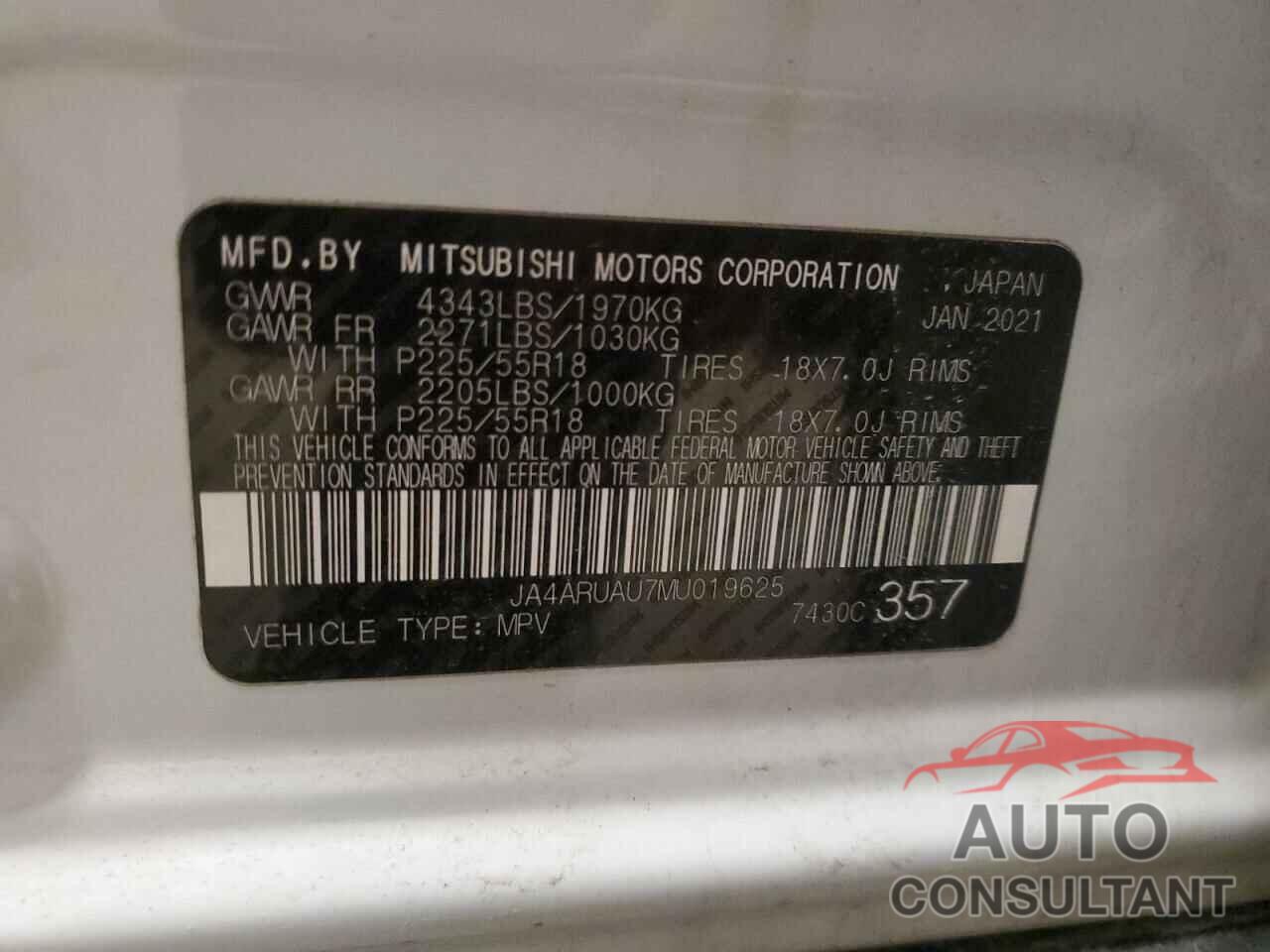 MITSUBISHI OUTLANDER 2021 - JA4ARUAU7MU019625