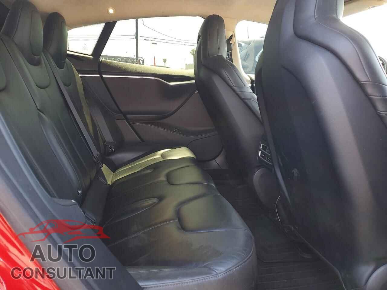 TESLA MODEL S 2015 - 5YJSA1S28FF099459