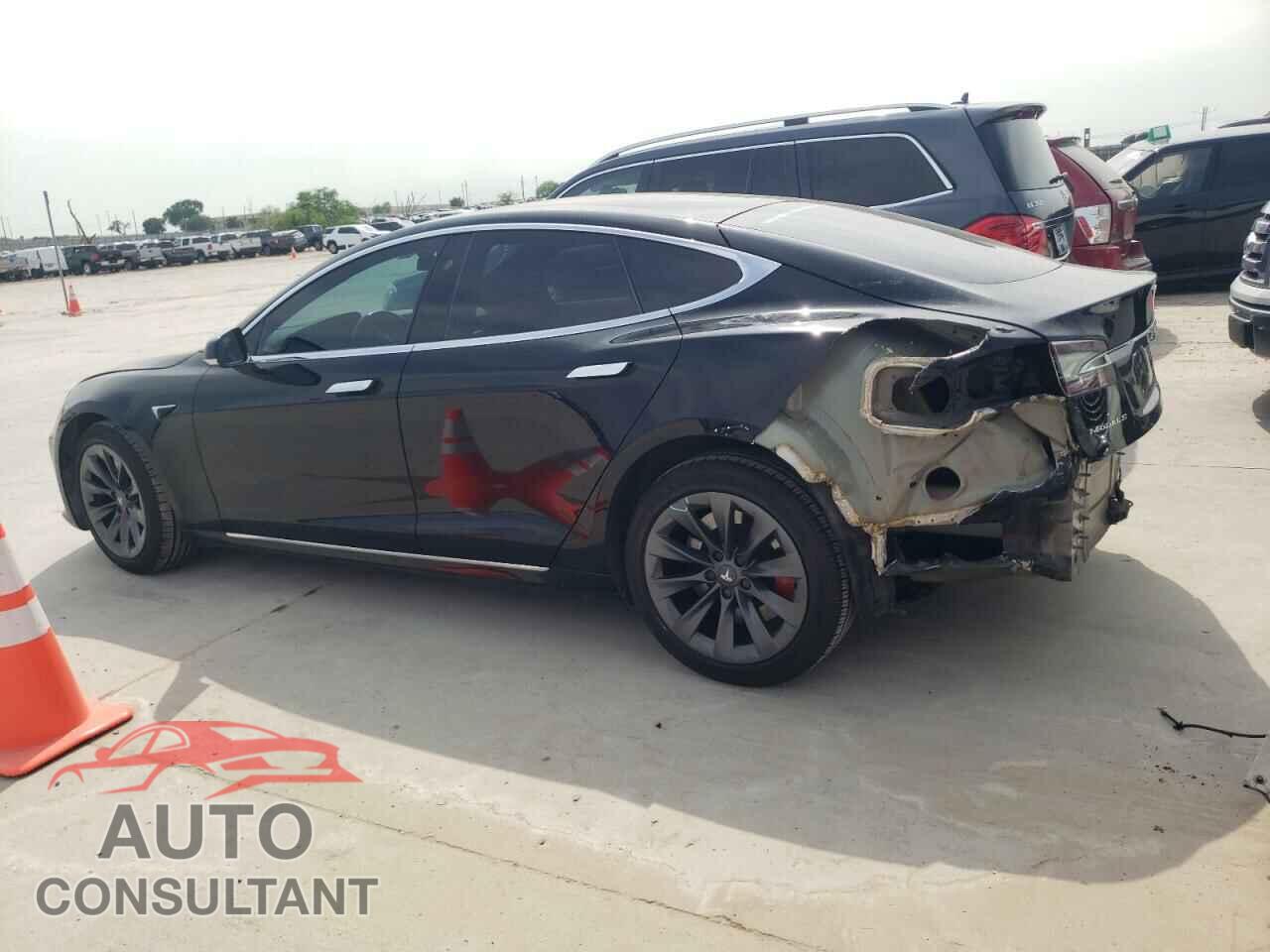 TESLA MODEL S 2018 - 5YJSA1E29JF257411