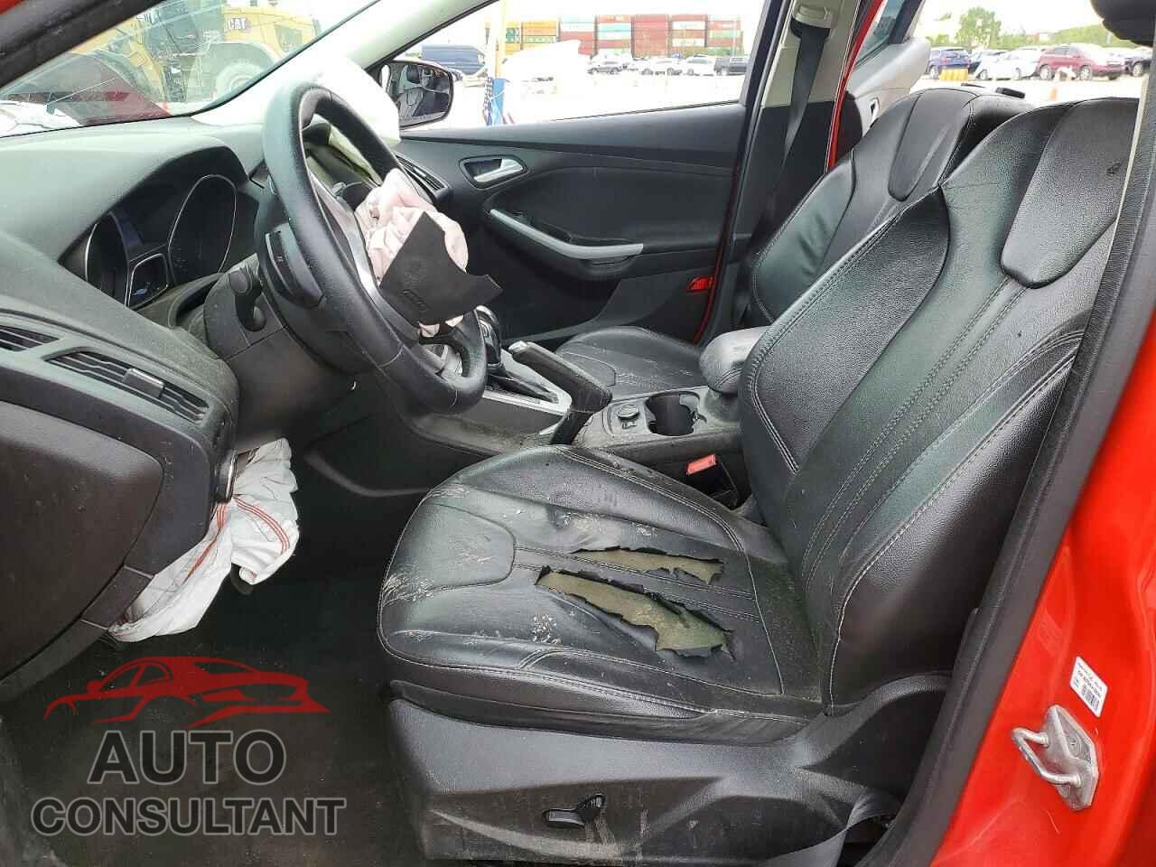 FORD FOCUS 2014 - 1FADP3F20EL275564