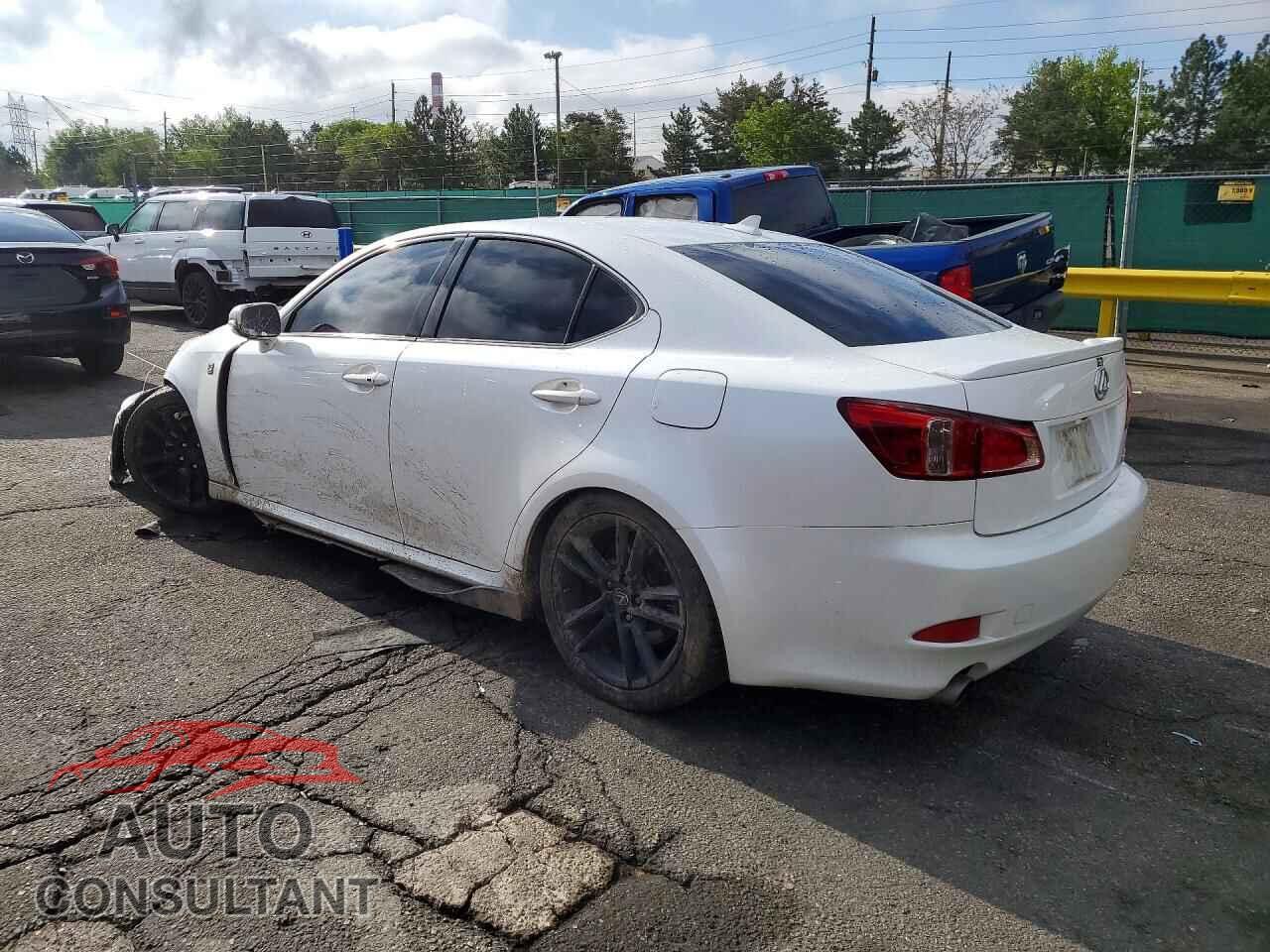 LEXUS IS 2011 - JTHBF5C22B2101001