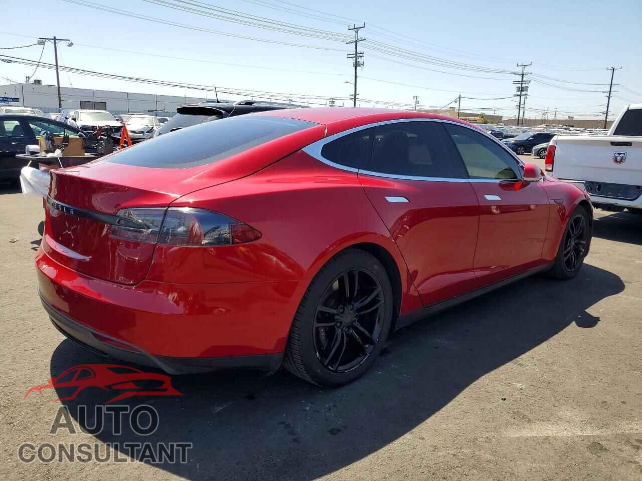 TESLA MODEL S 2015 - 5YJSA1S28FF099459