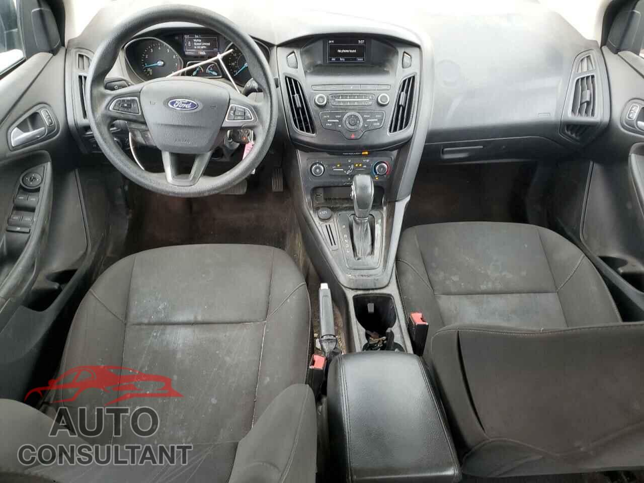 FORD FOCUS 2018 - 1FADP3F29JL299968