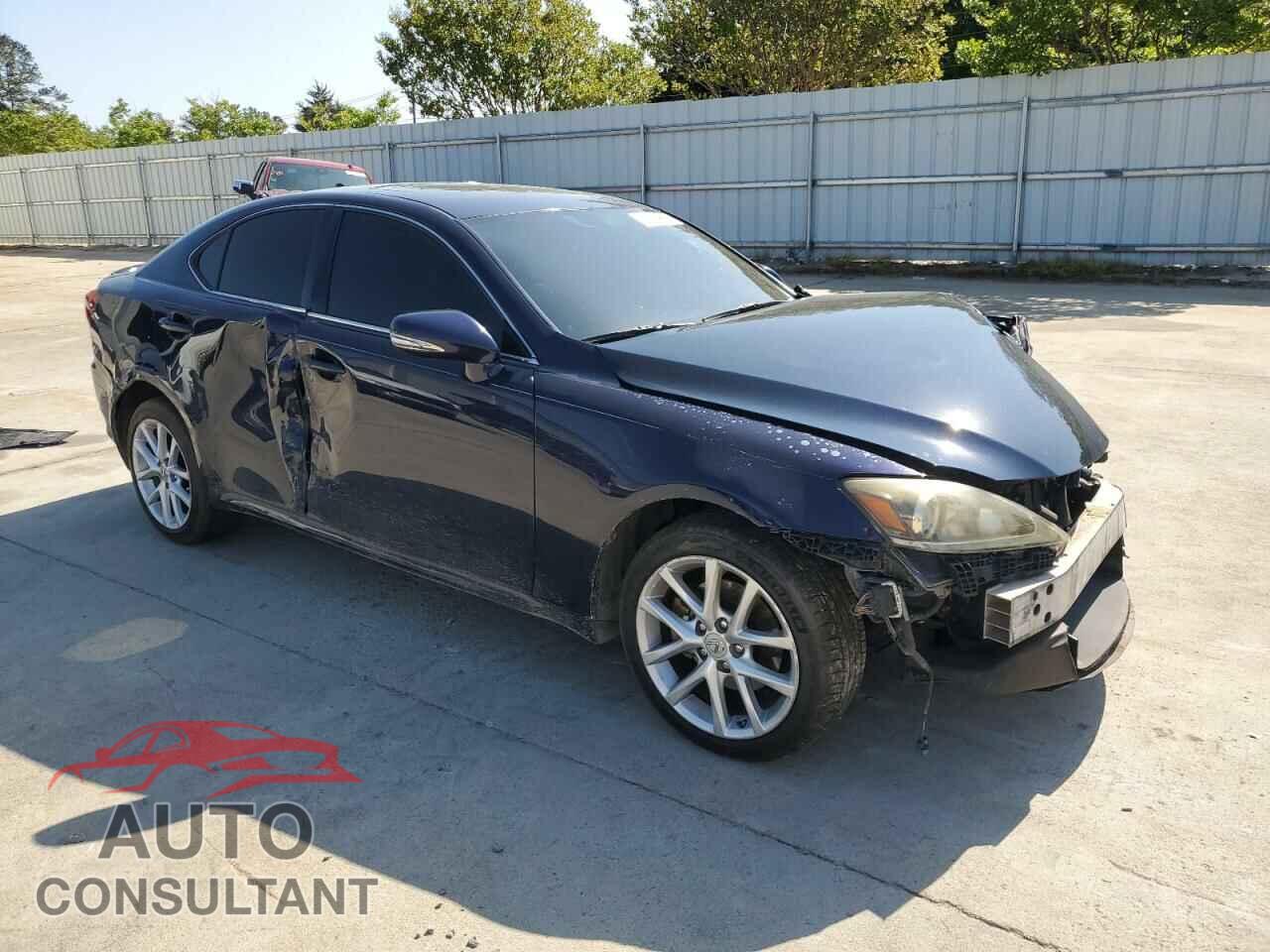 LEXUS IS 2011 - JTHCF5C24B5047624