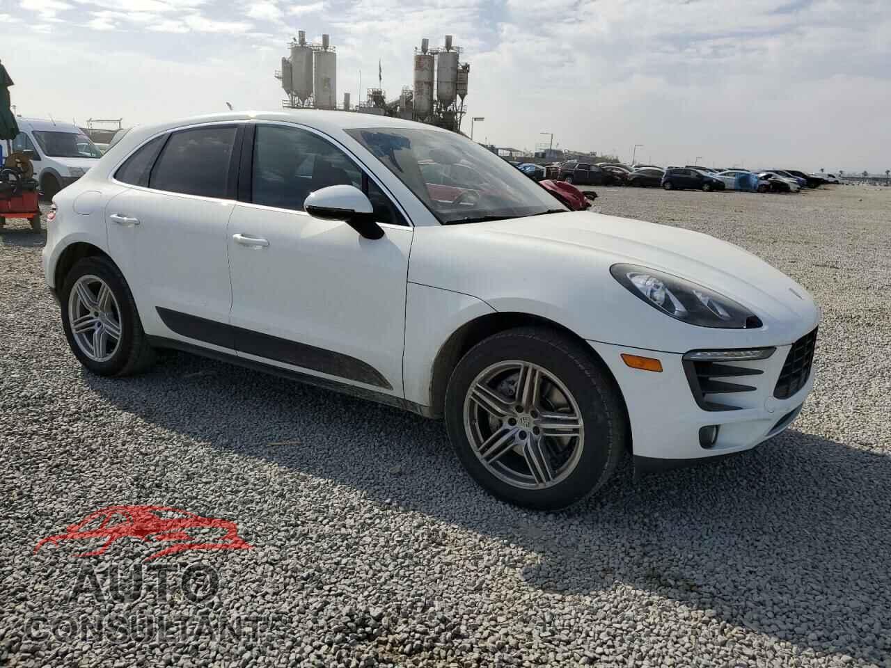 PORSCHE MACAN 2016 - WP1AB2A57GLB40056