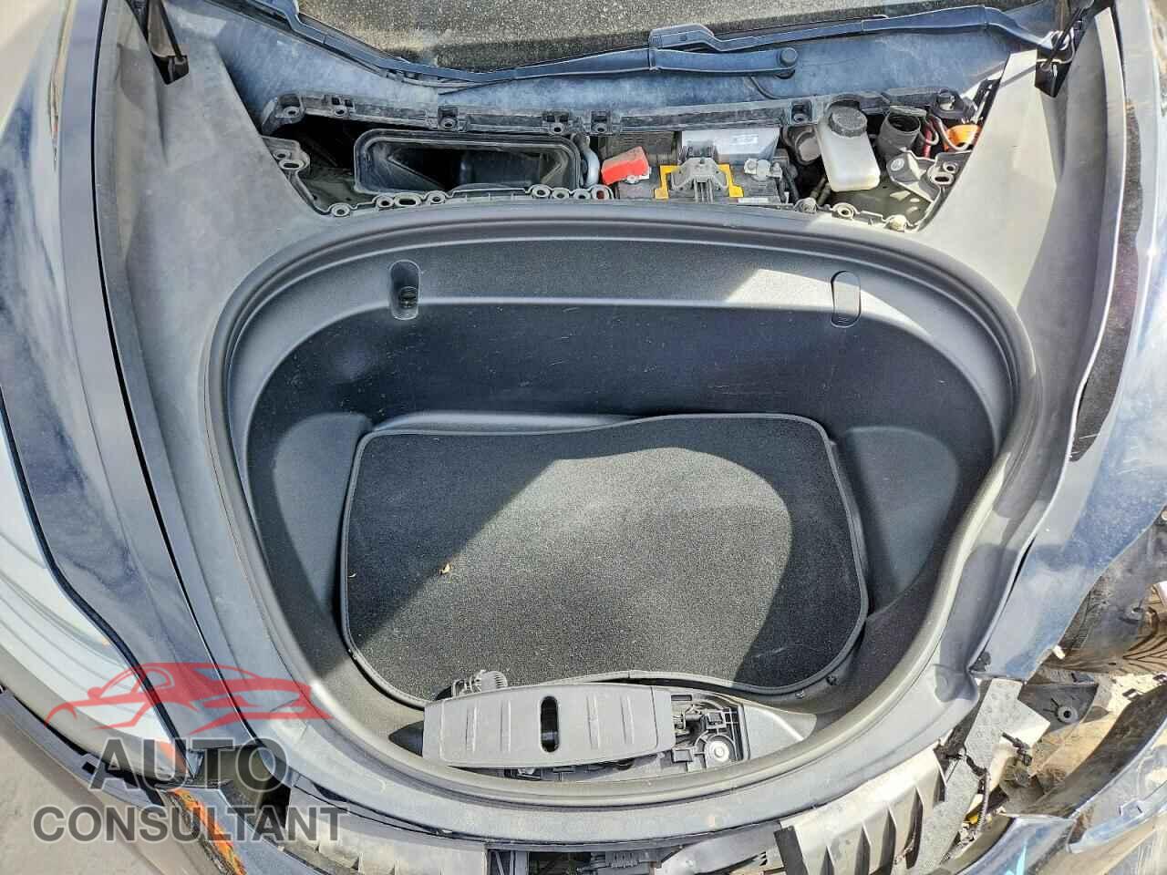 TESLA MODEL 3 2018 - 5YJ3E1EA7JF030444