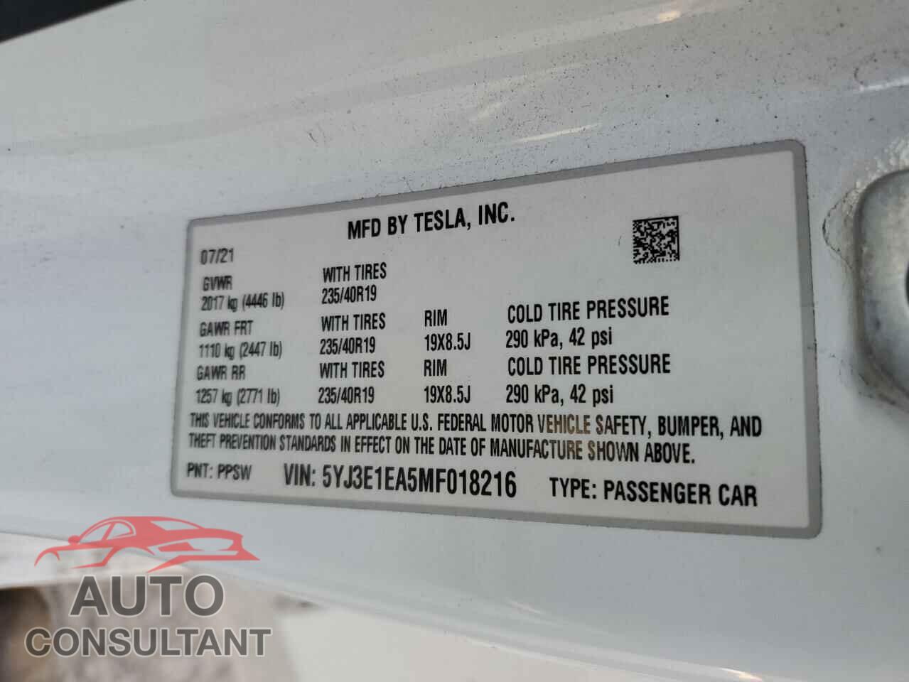 TESLA MODEL 3 2021 - 5YJ3E1EA5MF018216