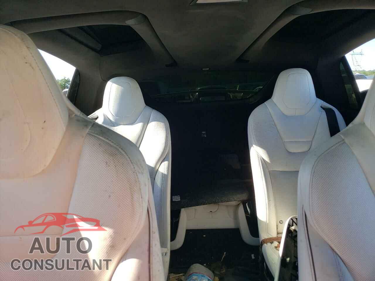 TESLA MODEL X 2016 - 5YJXCBE20GF012981