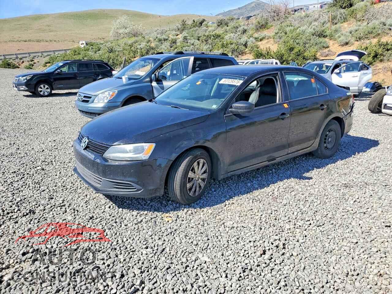 VOLKSWAGEN JETTA 2013 - 3VW2K7AJ6DM354902