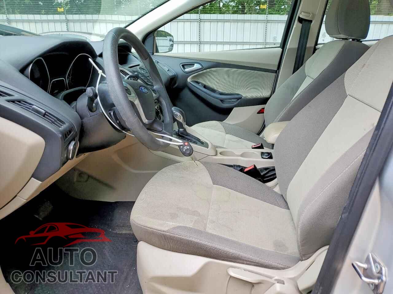 FORD FOCUS 2013 - 1FADP3F28DL104124