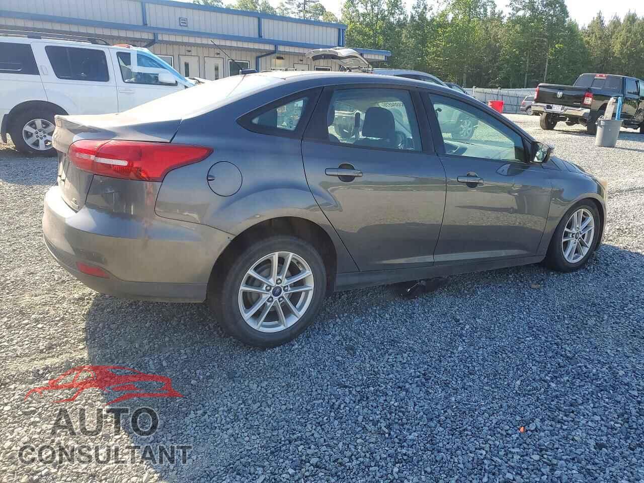 FORD FOCUS 2015 - 1FADP3F22FL218087