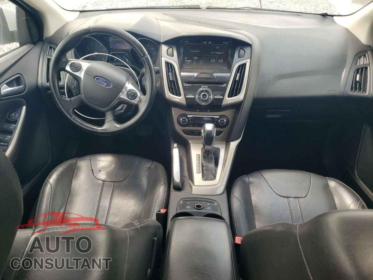 FORD FOCUS 2012 - 1FAHP3M25CL433849