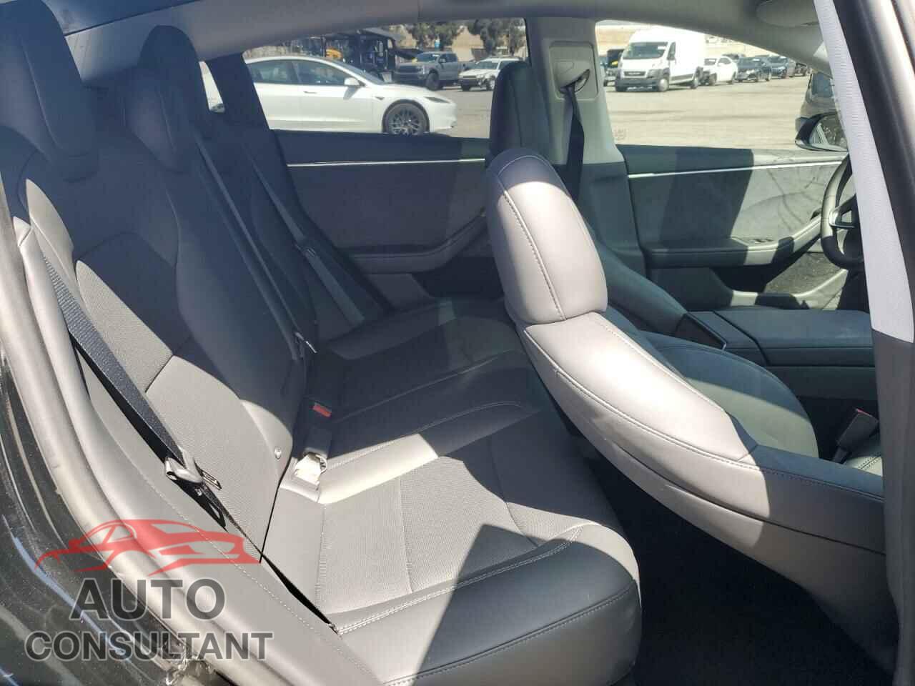 TESLA MODEL 3 2024 - 5YJ3E1EB6RF819091