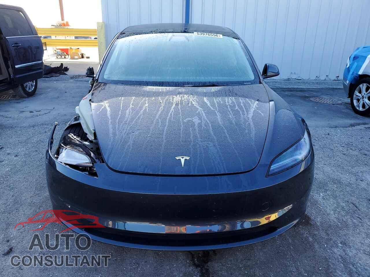 TESLA MODEL 3 2024 - 5YJ3E1EA3RF744129