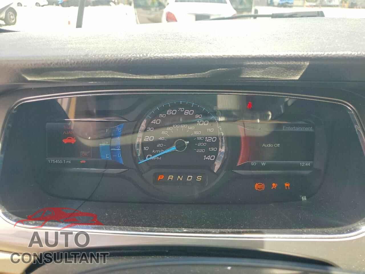 FORD TAURUS 2013 - 1FAHP2E88DG228517