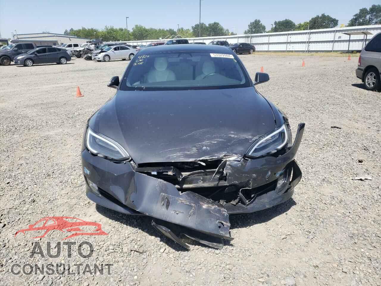 TESLA MODEL S 2018 - 5YJSA1E25JF269183